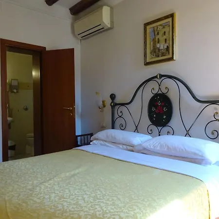 Minerva & Nettuno * ונציה