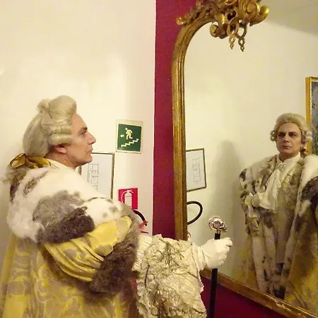 Minerva & Nettuno מלון *