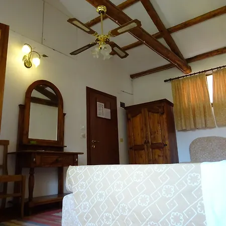 Minerva & Nettuno البندقية